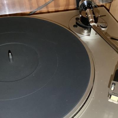 Sansui turntable FR-D3