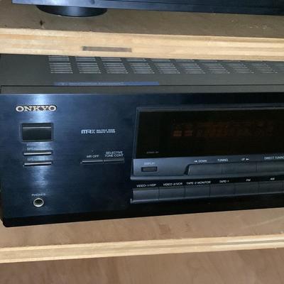 ONKYO receiver TX-8511