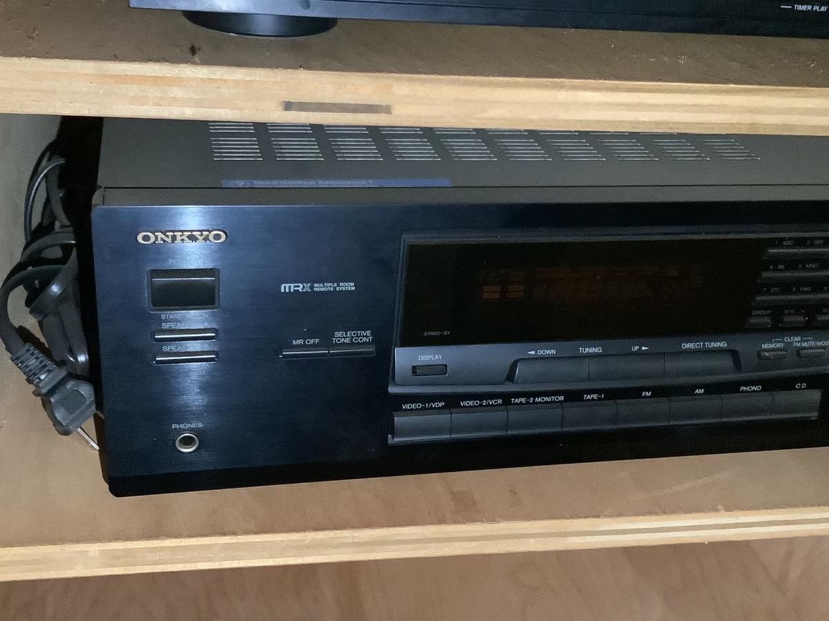 ONKYO receiver TX8511