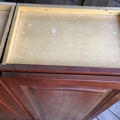 Top cabinets 2 or can be separated