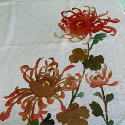 Georgeous Chrysanthemum Scarf