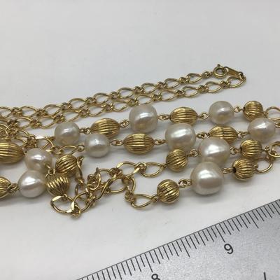 Vintage Avon Faux Pearl Metal Beaded Necklace