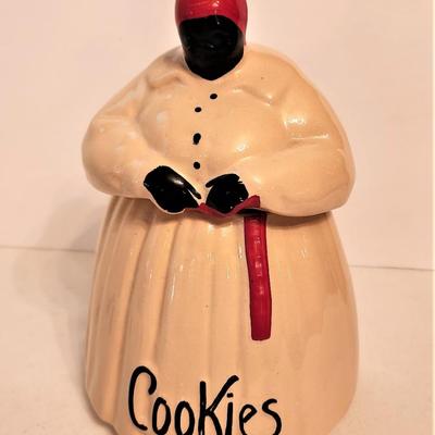 Lot #72  Vintage MCCOY Mammy Cookie Jar - great condition