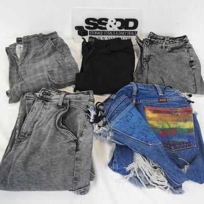 5 Pairs Jeans/Pants sizes Small, 4, 28: RSQ, Rustler, Wild Fable, Almost Famous