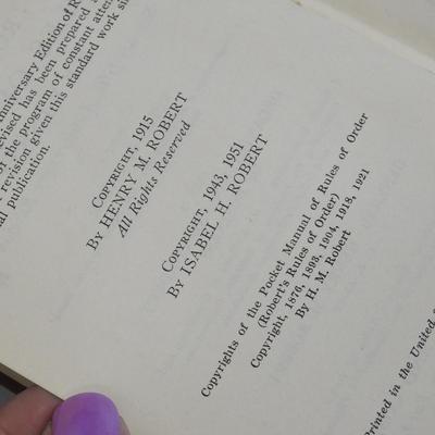 5 Antique Vintage Hardcover Books: Robinson Crusoe, Jonathan Swift, World Today