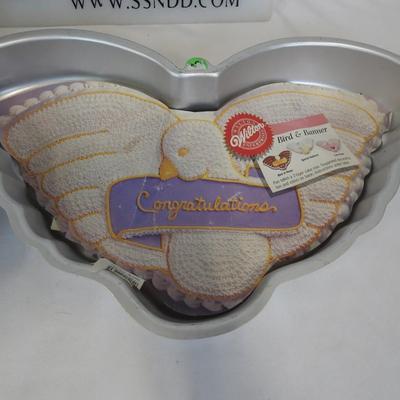 3 Wilton Metal Cake Pans: Holly Hobbie 1975, Bird & Banner 1987 & Flag - Vintage
