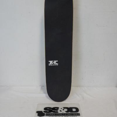 Krown 32" Skateboard. Gray Top, B&W Checkered Underneath