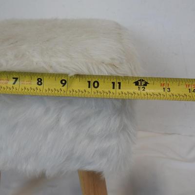 Faux Fur Wooden Legs Stool Ottoman 16" tall