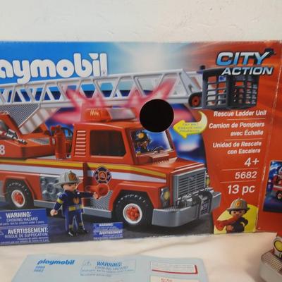 PLAYMOBIL Rescue Ladder Unit Fire Vehicle Playset, Missing Roof and Hats