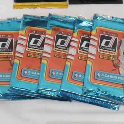 18 Open Packages Basketball Trading Cards