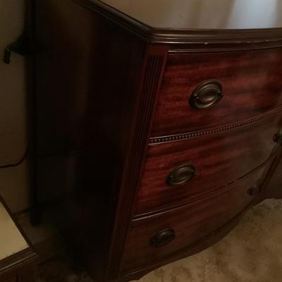 Federal style early 50â€™s dresser