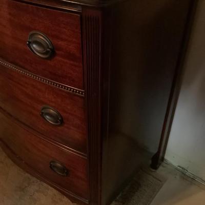 Federal style early 50â€™s dresser