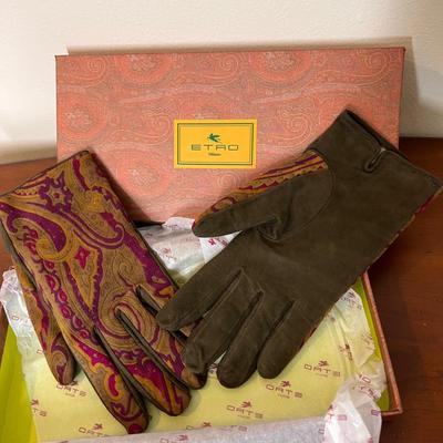 ETRO Italian Suede Hobo Bag and Matching Suede Gloves