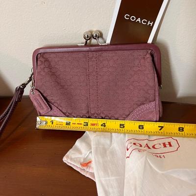 Lot of 2 Vintage Coach Wristlet Clutch Bags