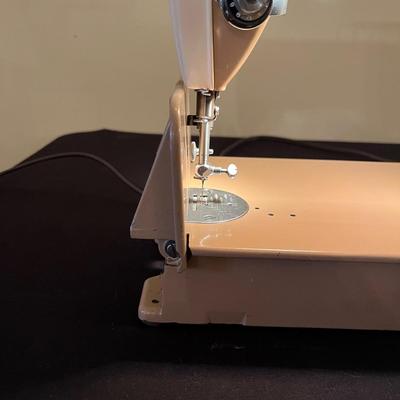Singer 301A Sewing Machine (FR-MG)