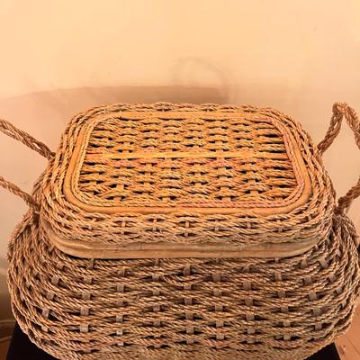 Large Lidded Woven Basket (FR-MG)
