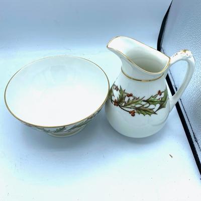 Antique French Haviland  Porcelain CHRISTMAS Holly Tall Creamer/Milk Pitcher and Bowl