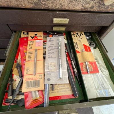 LOT 6450 Vintage â€œKennedy Kitsâ€ Tool Box