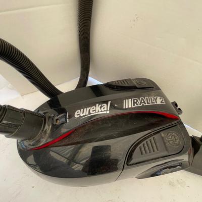 6452 Small Eureka â€œRally 3 Vacuum