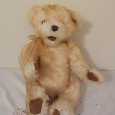 Gund's Stunning Rourke Bear.