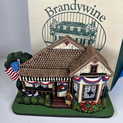 Brandywine Collectibles Stone cast 4th of July Cottage