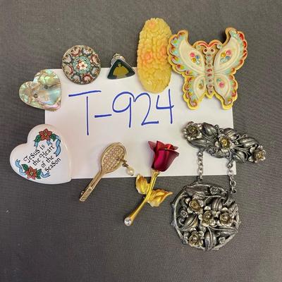 Pin assortment