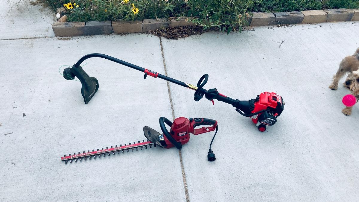 CRAFTSMAN GAS 25cc 2 CYCLE WEED EATER AND ELECTRIC HEDGE TRIMMER