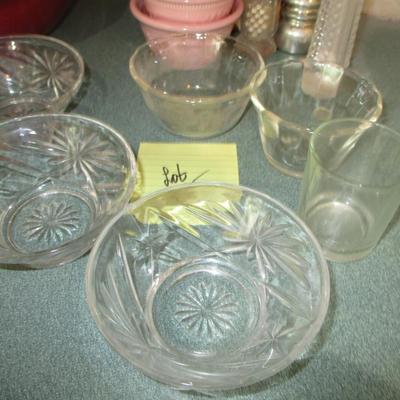 Kitchenware-salt & pepper shakers