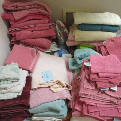 Assorted Bath Towels