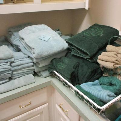 Green/Teal Bath Towels