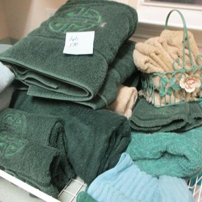 Green/Teal Bath Towels