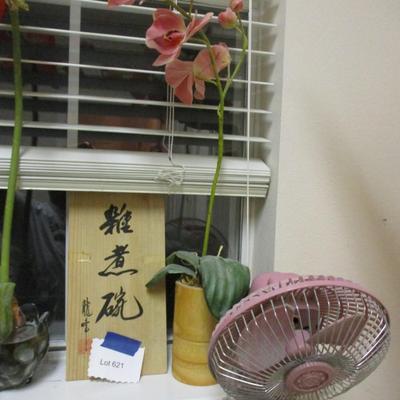 Artificial Flowers/Desk Fan