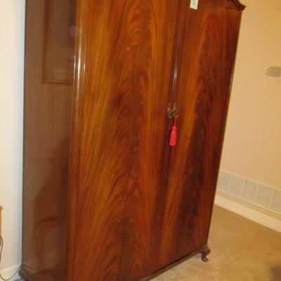 Armoire