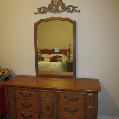 Thomasville Dresser and Mirror