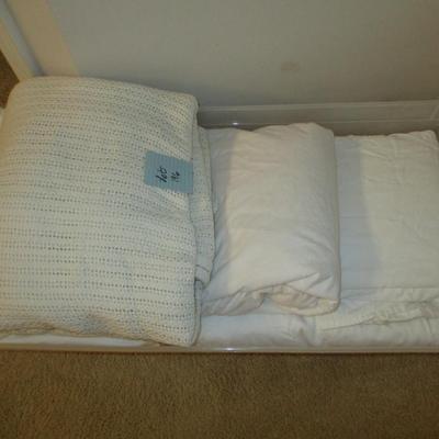 Blankets/Pillow Cases/Sheets