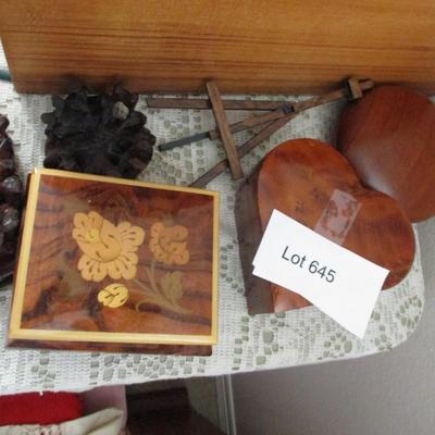 Wooden Music Boxes/Keepsake boxes