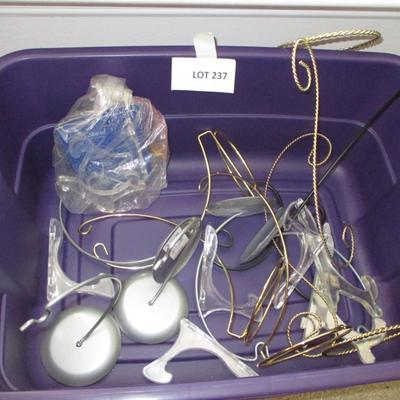 Plate & Ornament Hangers
