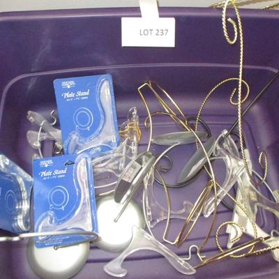 Plate & Ornament Hangers