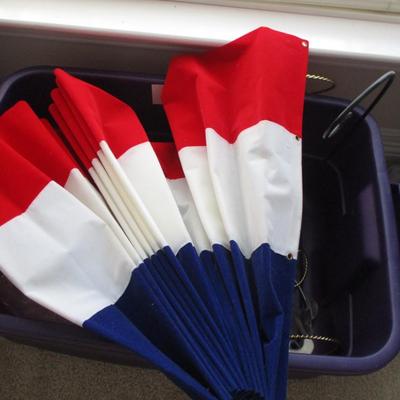 Plate & Ornament Hangers