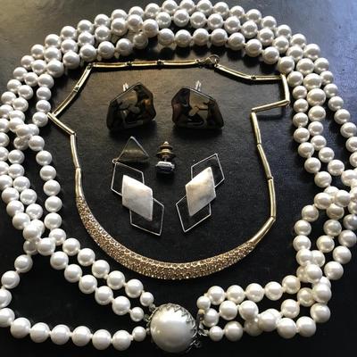 ESTATE JEWELRY