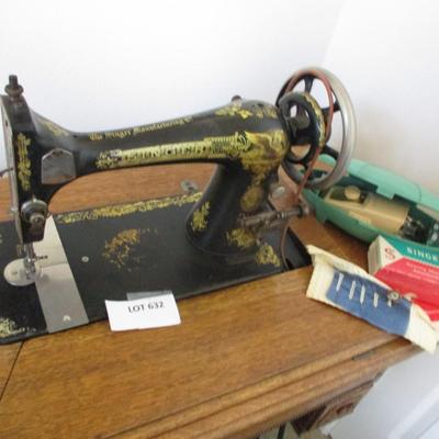 Singer Treadle Sewing Machine