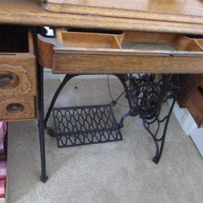 Singer Treadle Sewing Machine