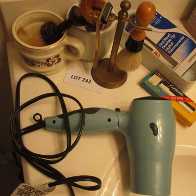 Vintage Shaving Mug/Holder/Brush/Razor