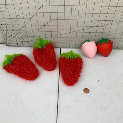 #39 Strawberry Scrubbies & Stress Balls