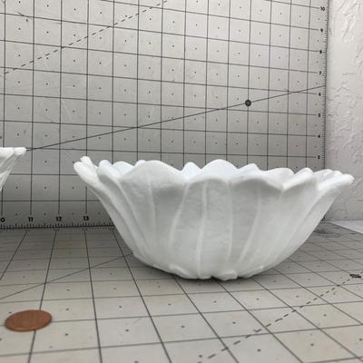 #165 White Flower & Basket Porcelain Bowls