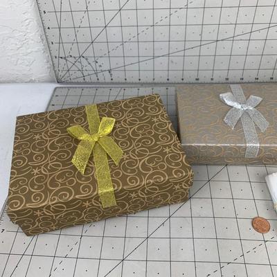 #166 Gift Boxes