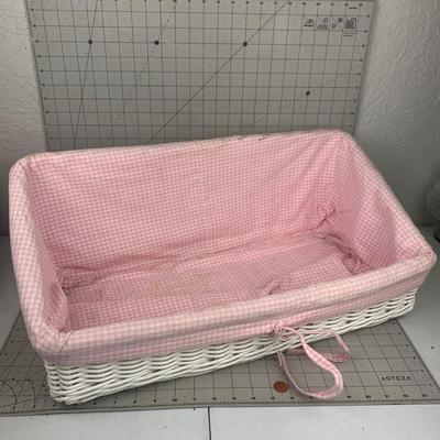 #189 Pink Lined Basket