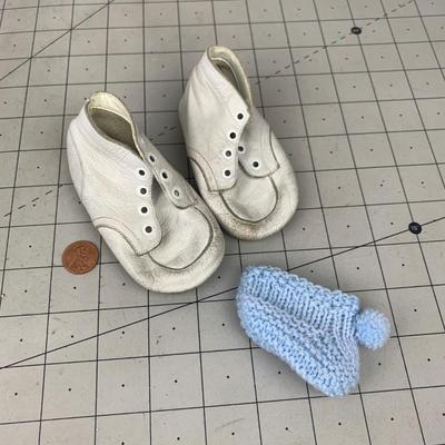 #246 Vintage Baby Shoes & Slipper