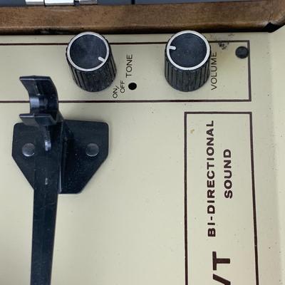 #263 Vintage Record Player Audiotronics