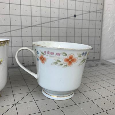 #264 Cute Teacups